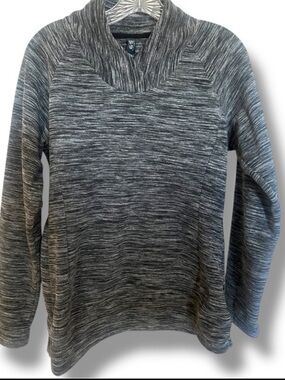 Mountain Hardwear Snowpass Fleece pullover